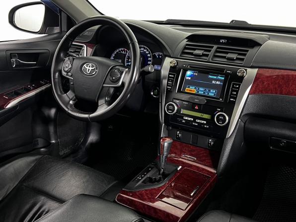 Toyota Camry VII (XV50) с пробегом 2011 года, цена 1 430 000 рублей, 335070 км, седан, Автокод Объявления