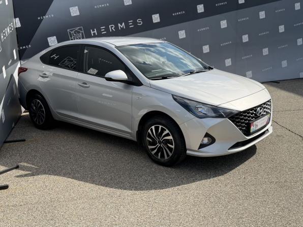 Hyundai Solaris II Рестайлинг с пробегом 2021 года, цена 1 589 000 рублей, 111941 км, седан, Автокод Объявления