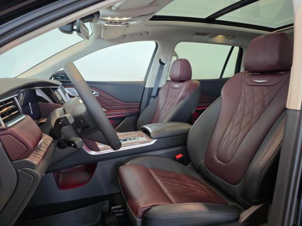 Hongqi HS7 II с пробегом 2025 года, цена 4 750 000 рублей, 8402 км, внедорожник, Автокод Объявления