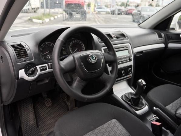 Skoda Octavia II (A5) Рестайлинг с пробегом 2011 года, цена 780 000 рублей, 183592 км, лифтбек, Автокод Объявления