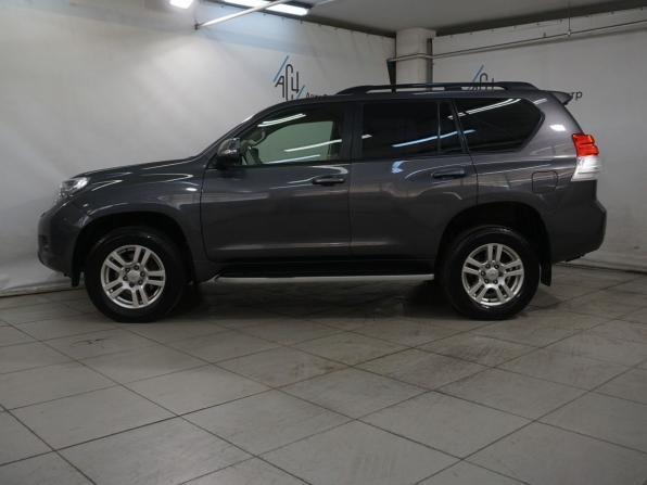 Toyota Land Cruiser Prado 150 Series с пробегом 2013 года, цена 2 799 800 рублей, 325000 км, внедорожник, Автокод Объявления
