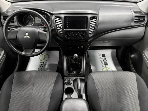 Mitsubishi L200 V с пробегом 2015 года, цена 2 125 000 рублей, 120648 км, offers.body_type.unknown, Автокод Объявления