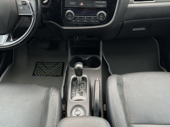 Mitsubishi Outlander III Рестайлинг 2 с пробегом 2015 года, цена 1 992 000 рублей, 148782 км, внедорожник, Автокод Объявления