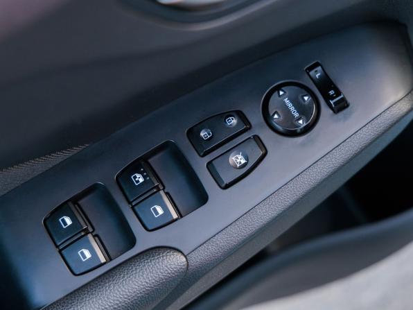 Hyundai Solaris II с пробегом 2018 года, цена 1 478 000 рублей, 120126 км, седан, Автокод Объявления