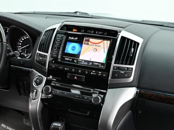 Toyota Land Cruiser 200 Series Рестайлинг 1 с пробегом 2013 года, цена 2 949 000 рублей, 155000 км, внедорожник, Автокод Объявления