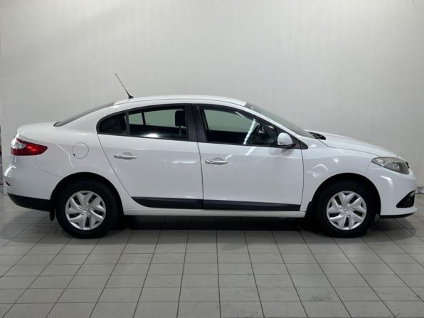Renault Fluence I Рестайлинг с пробегом 2014 года, цена 935 000 рублей, 122497 км, седан, Автокод Объявления