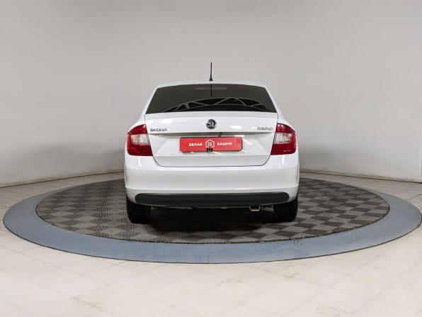 Skoda Rapid I с пробегом 2015 года, цена 719 900 рублей, 281500 км, лифтбек, Автокод Объявления