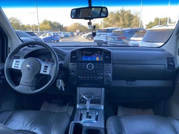 Nissan Navara (Frontier) III (D40) Рестайлинг с пробегом 2010 года, цена 1 670 000 рублей, 325236 км, offers.body_type.unknown, Автокод Объявления