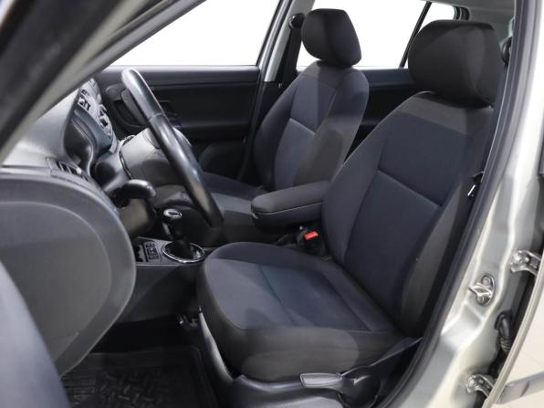 Skoda Fabia II Рестайлинг с пробегом 2010 года, цена 595 000 рублей, 135718 км, хэтчбек, Автокод Объявления