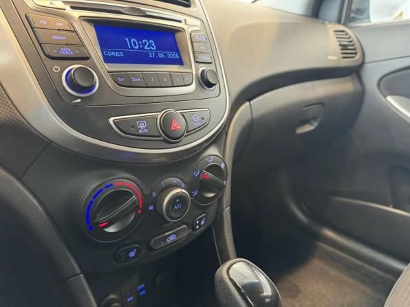Hyundai Solaris I Рестайлинг с пробегом 2015 года, цена 1 130 000 рублей, 90580 км, седан, Автокод Объявления