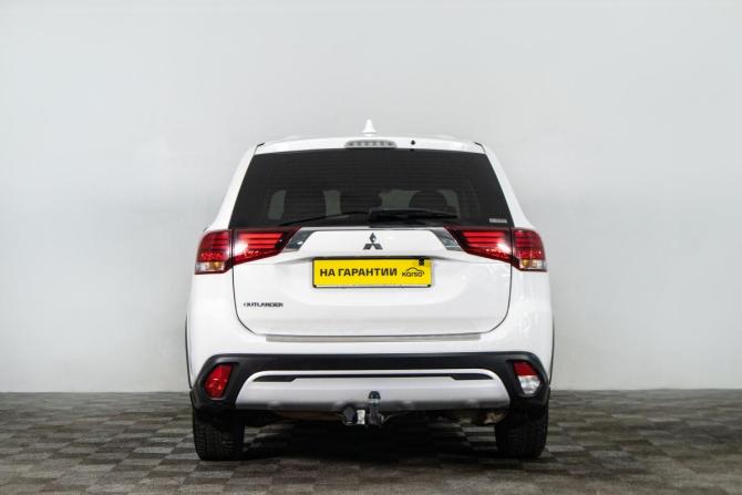 Mitsubishi Outlander III Рестайлинг 3 с пробегом 2021 года, цена 2 599 000 рублей, 75000 км, внедорожник, Автокод Объявления