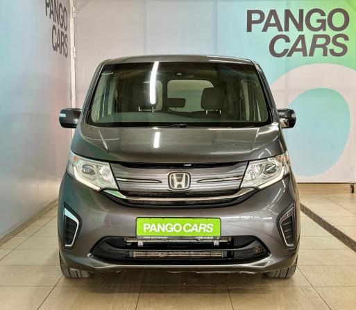 Honda Stepwgn V с пробегом 2017 года, цена 1 734 000 рублей, 161600 км, минивэн, Автокод Объявления