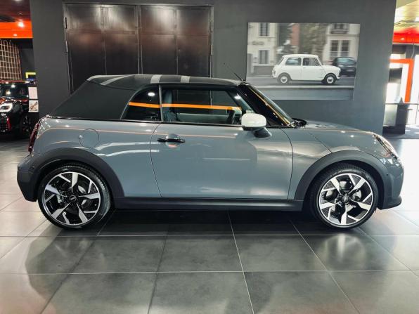 Mini Cabrio IV с пробегом 2025 года, цена 6 790 000 рублей, 756 км, кабриолет, Автокод Объявления