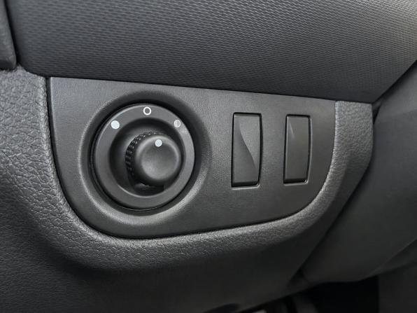 Renault Sandero II Рестайлинг с пробегом 2020 года, цена 1 299 000 рублей, 74294 км, хэтчбек, Автокод Объявления