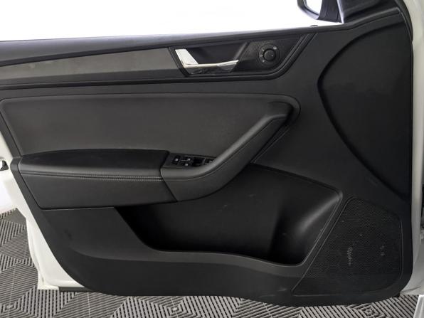 Skoda Rapid II с пробегом 2021 года, цена 1 250 000 рублей, 186824 км, лифтбек, Автокод Объявления