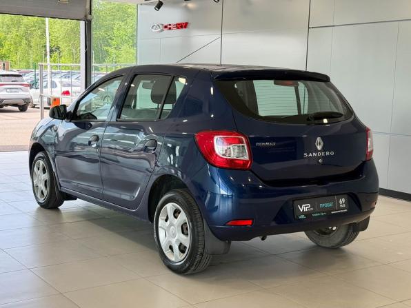 Renault Sandero II с пробегом 2017 года, цена 845 000 рублей, 83709 км, хэтчбек, Автокод Объявления