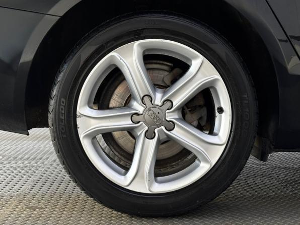 Audi A4 IV (B8) Рестайлинг с пробегом 2013 года, цена 1 350 000 рублей, 123844 км, седан, Автокод Объявления