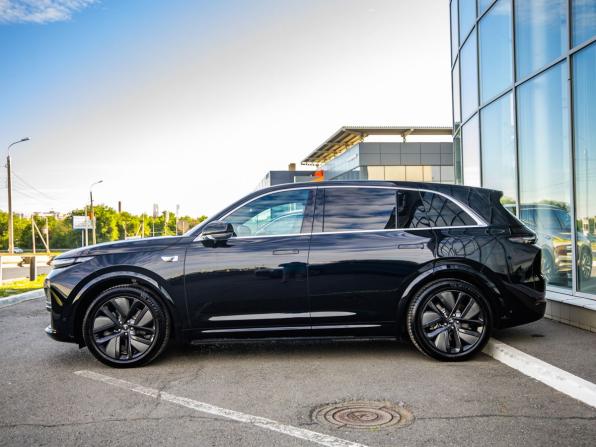 Li Auto (Lixiang) L7 I Рестайлинг с пробегом 2025 года, цена 7 258 000 рублей, 16579 км, внедорожник, Автокод Объявления