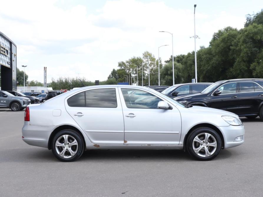 Skoda Octavia II (A5) Рестайлинг Москва  - изображение 4