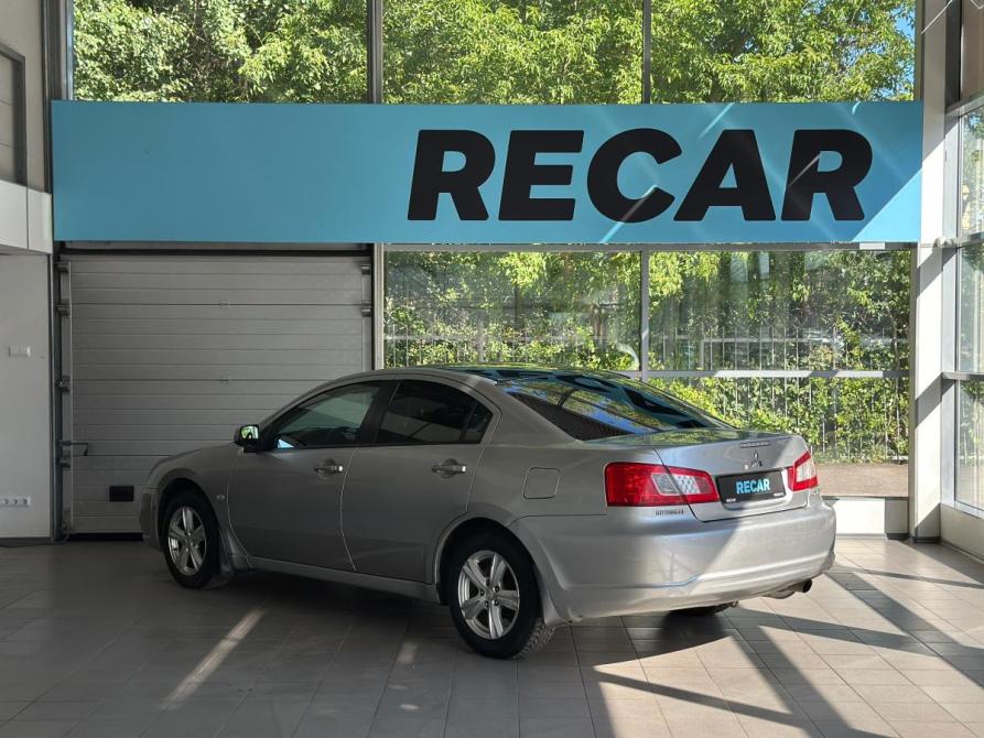 Mitsubishi Galant IX Рестайлинг Санкт-Петербург  - изображение 3