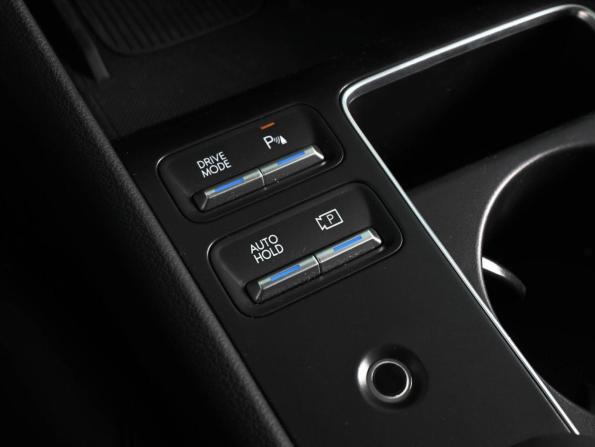 Hyundai Sonata VIII (DN8) Рестайлинг с пробегом 2025 года, цена 3 999 000 рублей, 6439 км, седан, Автокод Объявления