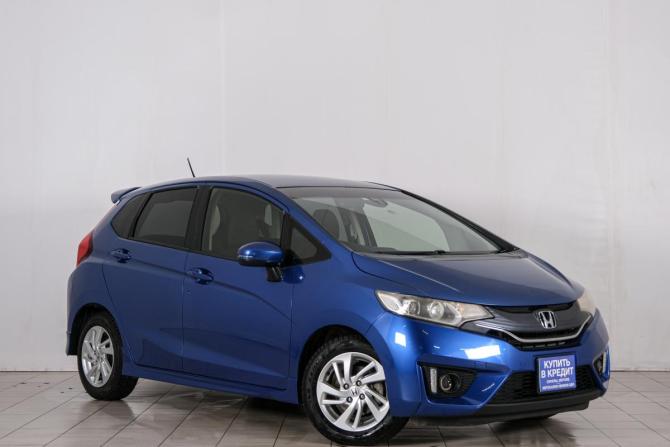 Honda Fit III с пробегом 2013 года, цена 999 000 рублей, 60000 км, хэтчбек, Автокод Объявления