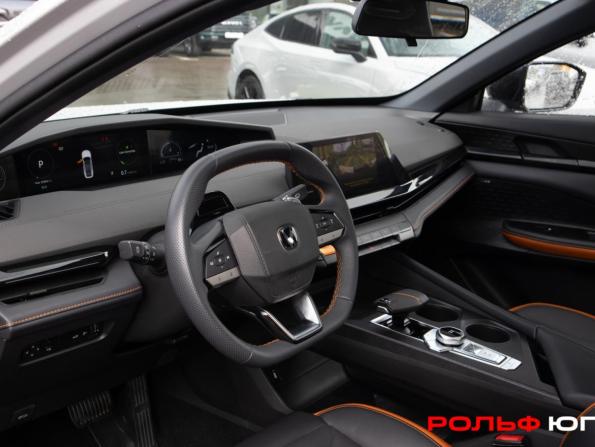 Changan UNI-V I с пробегом 2024 года, цена 2 378 000 рублей, 25598 км, лифтбек, Автокод Объявления