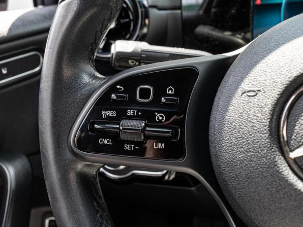 Mercedes-Benz A-Класс IV (W177) с пробегом 2019 года, цена 2 190 000 рублей, 98458 км, седан, Автокод Объявления