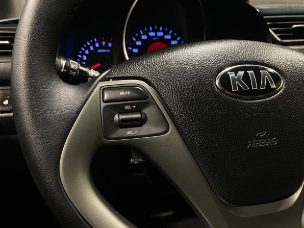 Kia Rio III Рестайлинг с пробегом 2016 года, цена 1 149 000 рублей, 128977 км, седан, Автокод Объявления