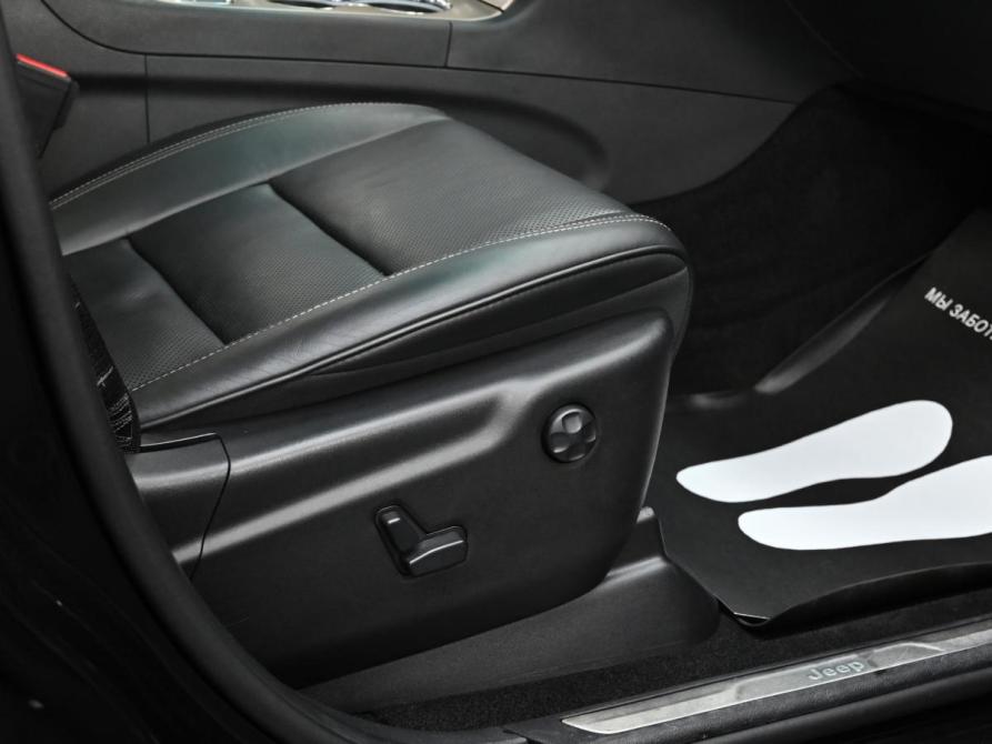 Jeep Grand Cherokee IV (WK2) Рестайлинг Москва  - изображение 14