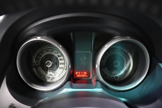 Mitsubishi Pajero IV Рестайлинг 1 с пробегом 2013 года, цена 1 850 000 рублей, 202592 км, внедорожник, Автокод Объявления