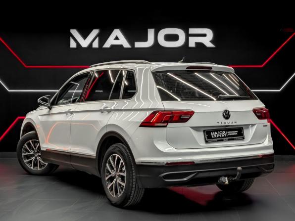 Volkswagen Tiguan II Рестайлинг с пробегом 2021 года, цена 2 950 000 рублей, 87181 км, внедорожник, Автокод Объявления