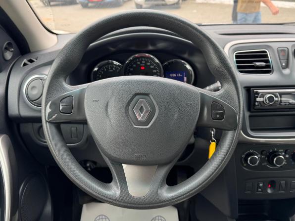 Renault Sandero II с пробегом 2016 года, цена 650 000 рублей, 133000 км, хэтчбек, Автокод Объявления