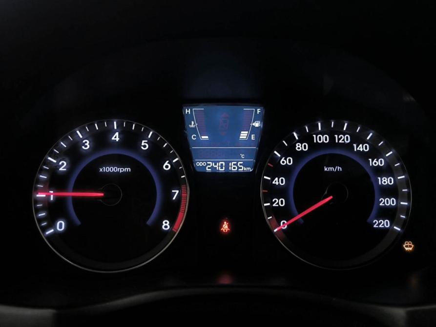 Hyundai Solaris I Казань  - изображение 16
