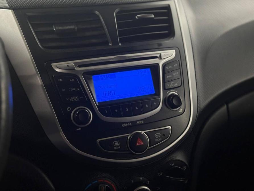 Hyundai Solaris I Санкт-Петербург  - изображение 15