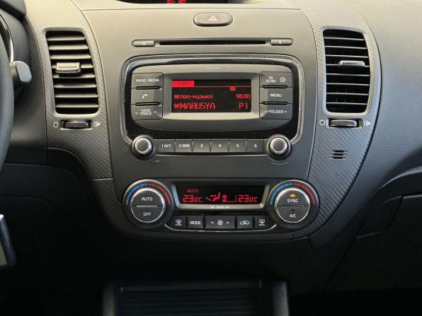 Kia Cerato III Рестайлинг (Classic) с пробегом 2017 года, цена 1 370 000 рублей, 75214 км, седан, Автокод Объявления