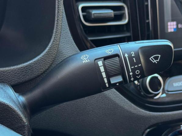 Hyundai Solaris II Рестайлинг с пробегом 2021 года, цена 1 649 000 рублей, 64779 км, седан, Автокод Объявления