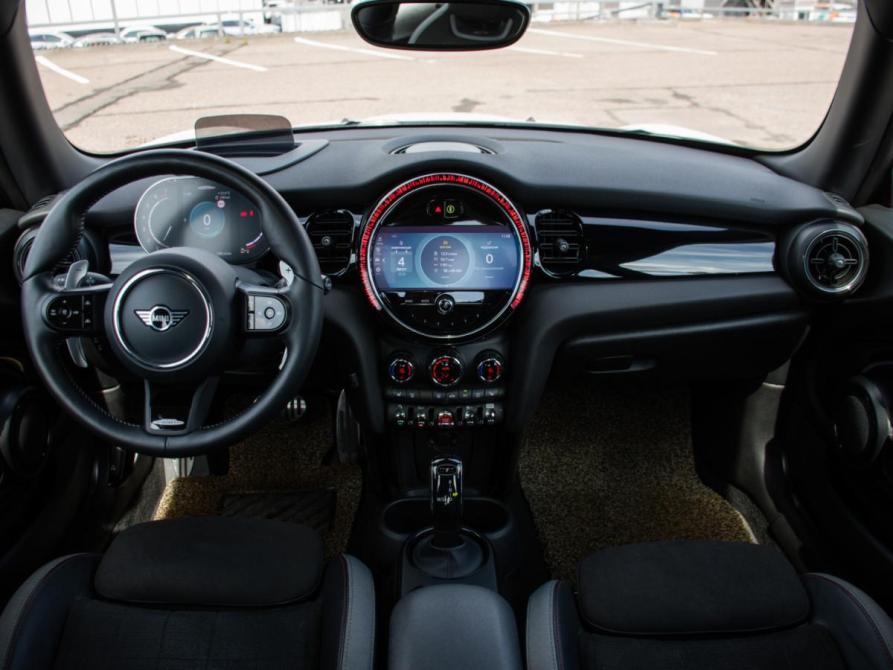 Mini Hatch III (F55/F56) Рестайлинг 2 Москва  - изображение 12