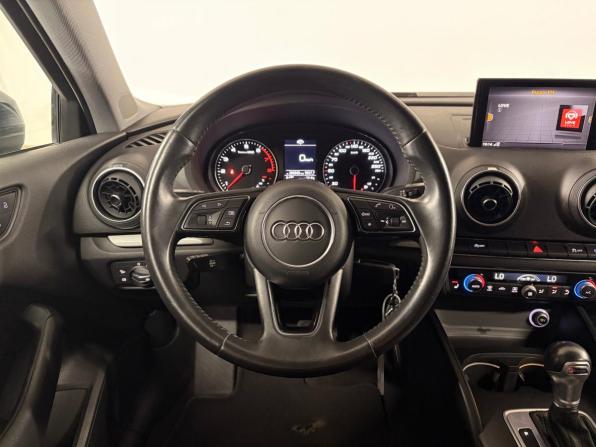 Audi A3 III (8V) Рестайлинг с пробегом 2018 года, цена 1 460 000 рублей, 206969 км, седан, Автокод Объявления