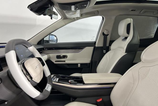 JETOUR DASHING I с пробегом 2023 года, цена 1 970 000 рублей, 62052 км, внедорожник, Автокод Объявления