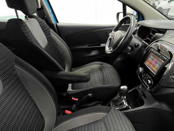 Renault Kaptur I с пробегом 2017 года, цена 1 499 000 рублей, 107000 км, внедорожник, Автокод Объявления