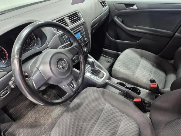 Volkswagen Jetta VI Рестайлинг с пробегом 2014 года, цена 980 000 рублей, 218000 км, седан, Автокод Объявления