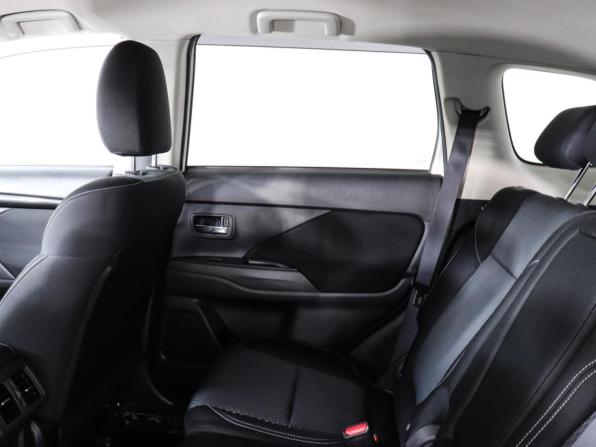 Mitsubishi Outlander III Рестайлинг 3 с пробегом 2021 года, цена 2 200 000 рублей, 87827 км, внедорожник, Автокод Объявления