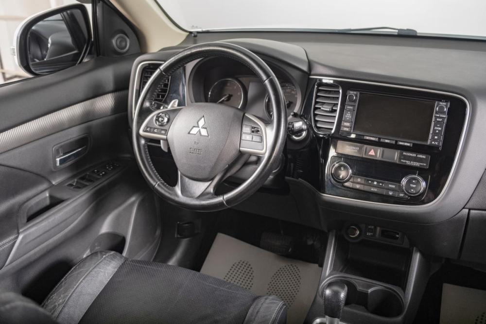 Mitsubishi Outlander III Рестайлинг Томск  - изображение 10