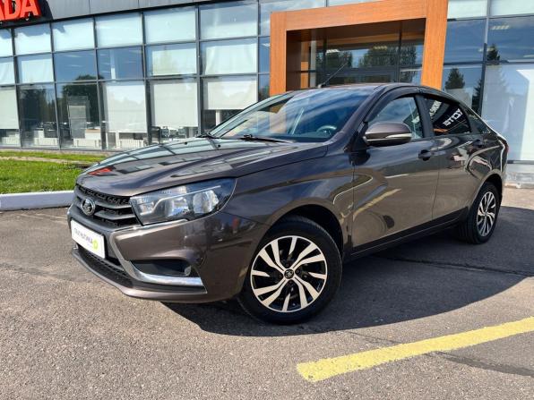 Lada (ВАЗ) Vesta I с пробегом 2018 года, цена 1 040 000 рублей, 102245 км, седан, Автокод Объявления