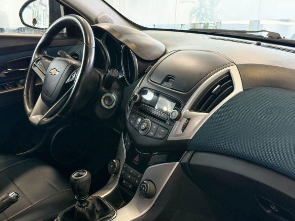 Chevrolet Cruze I Рестайлинг с пробегом 2012 года, цена 690 000 рублей, 269553 км, хэтчбек, Автокод Объявления