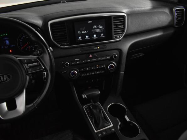 Kia Sportage IV Рестайлинг с пробегом 2018 года, цена 2 147 900 рублей, 74242 км, внедорожник, Автокод Объявления