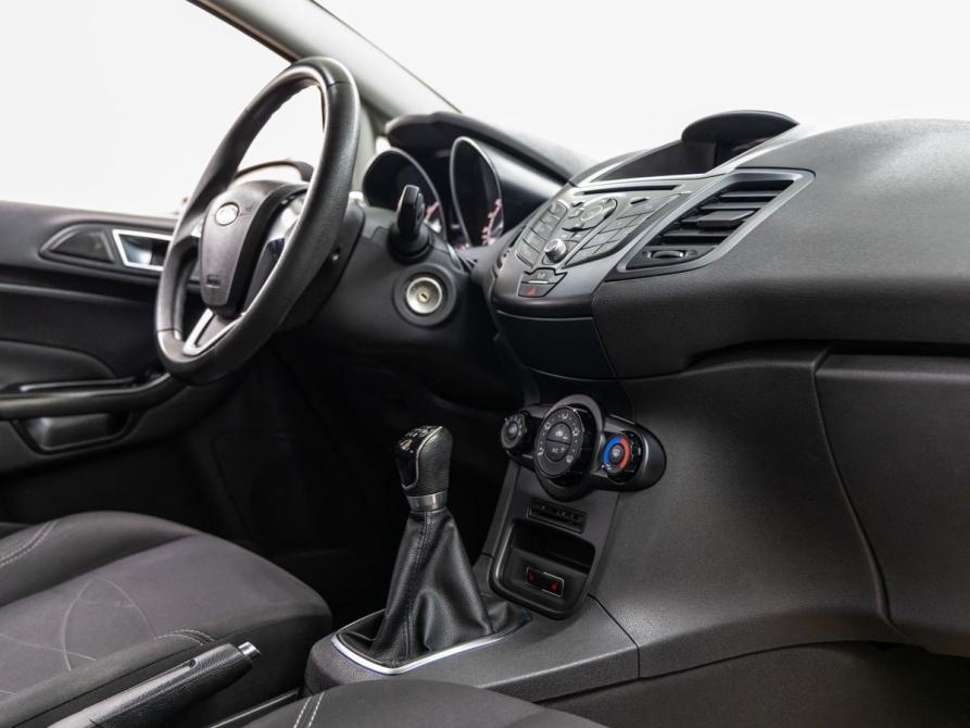 Ford Fiesta Mk6 Рестайлинг Волгоград  - изображение 32