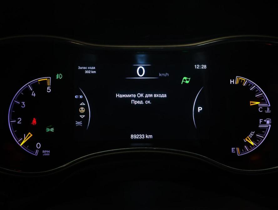 Jeep Grand Cherokee IV (WK2) Рестайлинг Москва  - изображение 16
