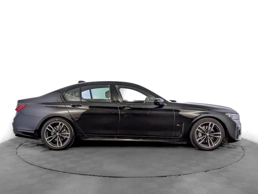BMW 7 серии VI (G11/G12) Рестайлинг Санкт-Петербург  - изображение 4